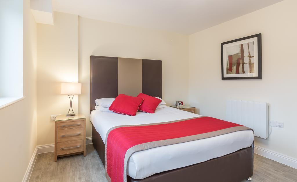 House Of Fisher - Central Point Basingstoke Quarto foto