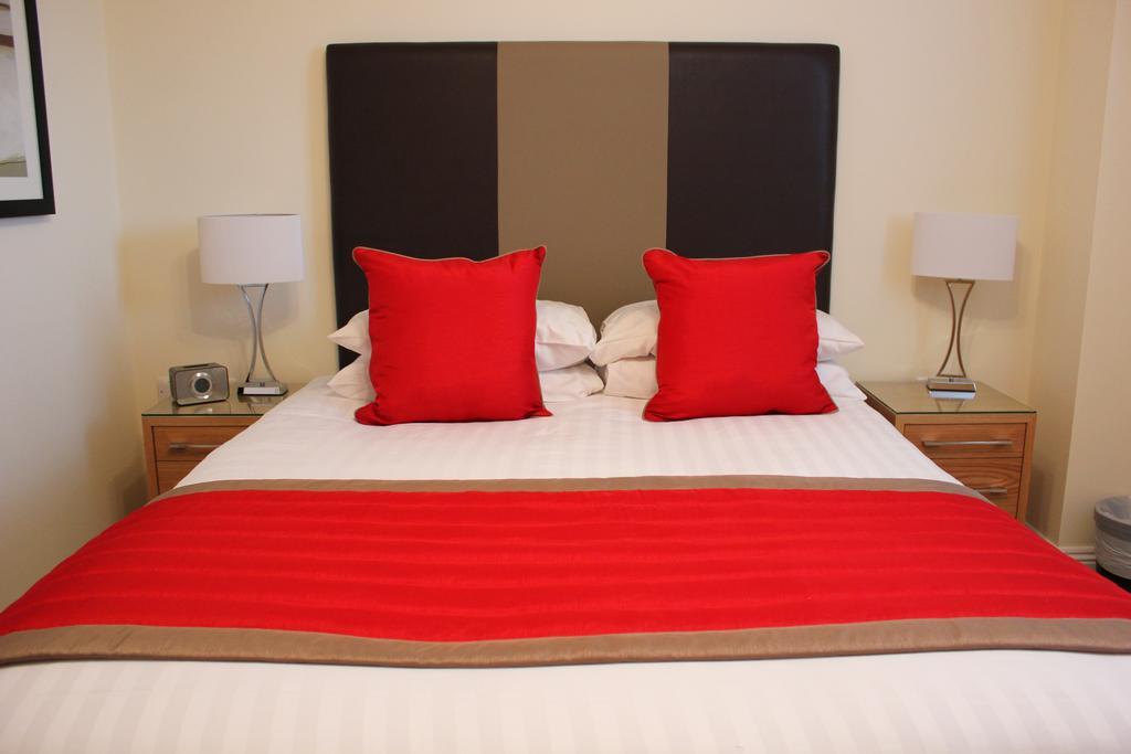 House Of Fisher - Central Point Basingstoke Quarto foto